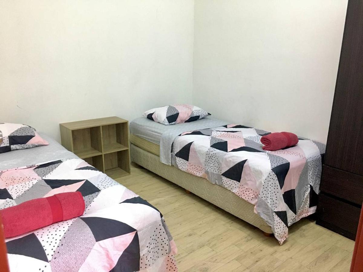 Adinda Homestay Kuala Terengganu Exterior photo